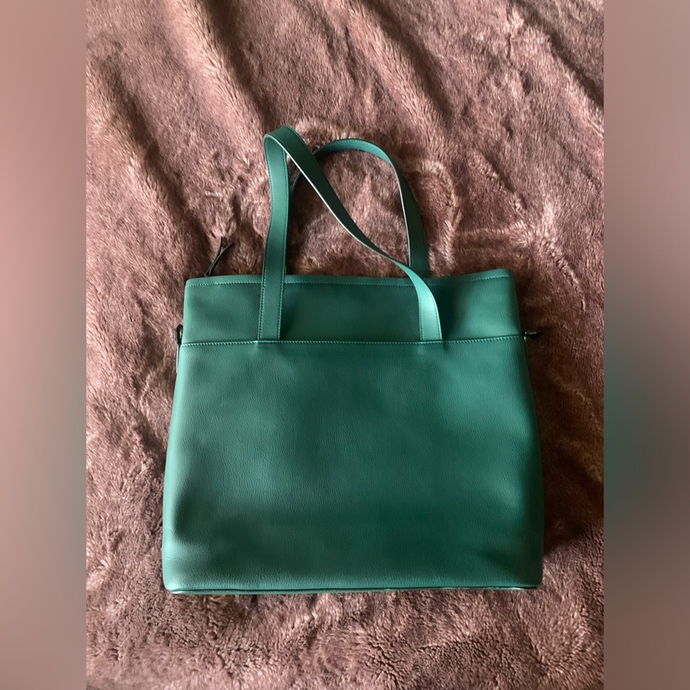 {{von holzhausen)) The Zipper Tote in Green - Picture 2 of 10